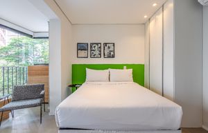 Image 19 - 922818