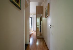 Image 18 - 922830