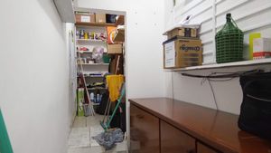Image 26 - 922832