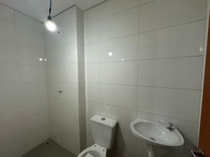 Image 13 - 922833