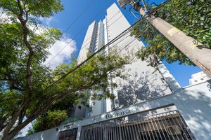 Image 23 - 922834