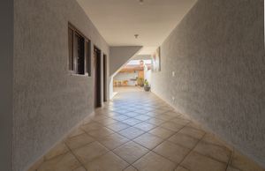 Image 28 - 922835