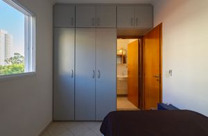 Image 19 - 922835