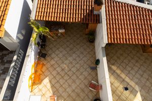 Image 25 - 922835