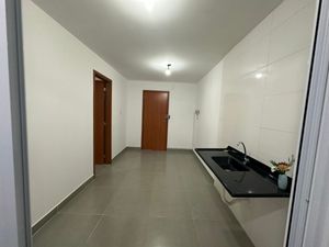 Image 5 - 922839