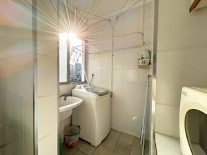 Image 19 - 922841