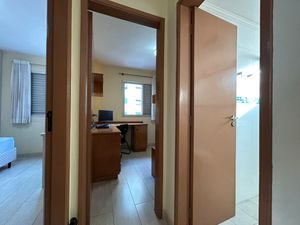 Image 12 - 922841