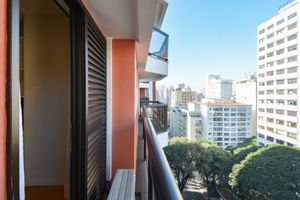 Image 9 - 922842