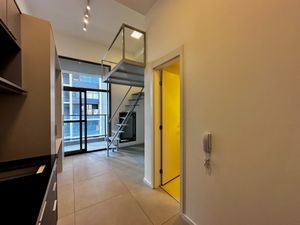 Image 2 - 922843
