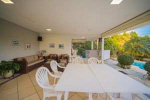 Image 14 - 922849
