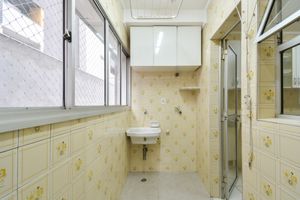 Image 11 - 922855