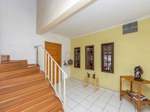 Image 15 - 922857