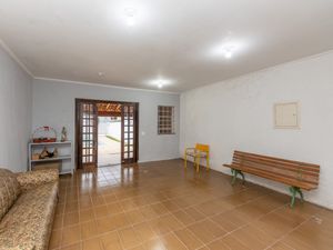 Image 42 - 922857