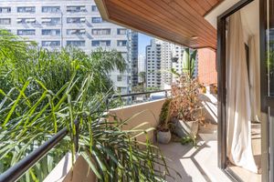 Image 6 - 922859