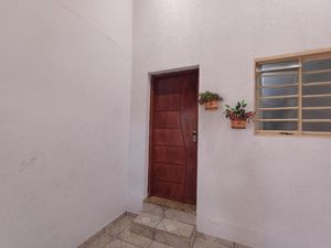 Image 29 - 922860