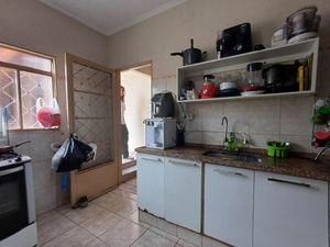 Image 11 - 922860