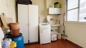 Image 22 - 922862