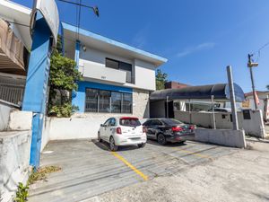 Image 1 - 922864