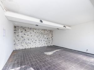 Image 33 - 922864