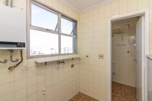 Image 19 - 922872