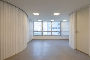Image 6 - 922873
