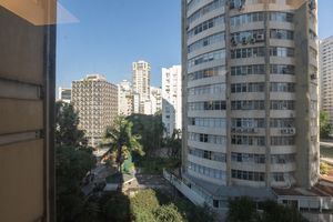 Image 7 - 922873