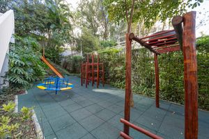 Image 84 - 922876
