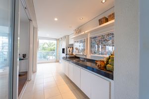 Image 20 - 922876