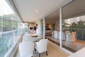 Image 7 - 922876