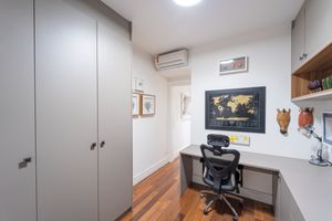 Image 29 - 922876
