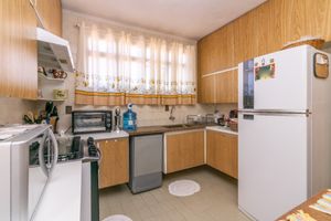 Image 8 - 922880
