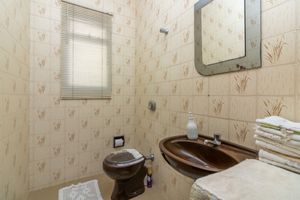 Image 4 - 922880