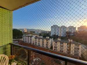 Image 16 - 922882
