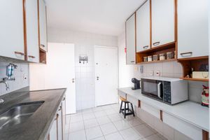 Image 13 - 922884