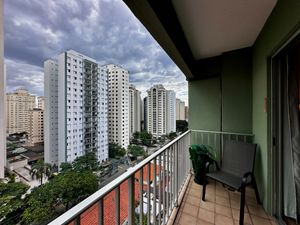 Image 8 - 922890