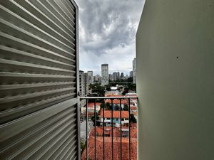 Image 29 - 922890