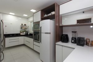 Image 11 - 922891