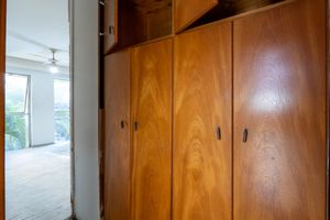 Image 16 - 922893