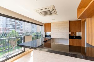 Image 8 - 922898