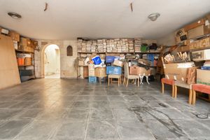 Image 43 - 922908