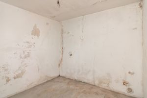 Image 35 - 922908