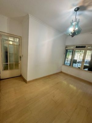 Image 34 - 922911