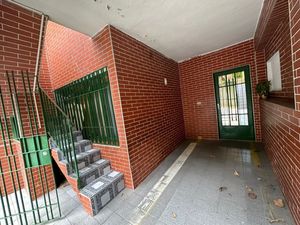 Image 6 - 922911