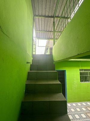 Image 4 - 922911