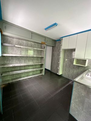 Image 3 - 922911