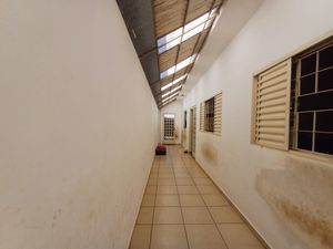 Image 23 - 922912