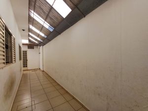 Image 22 - 922912