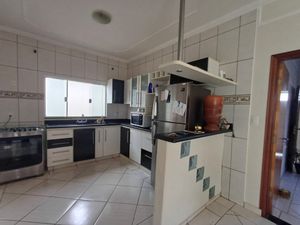 Image 19 - 922912