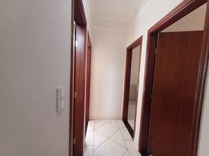 Image 10 - 922912