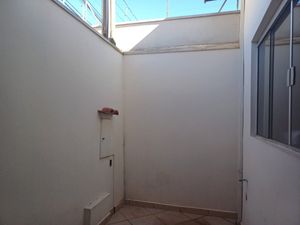 Image 3 - 922912